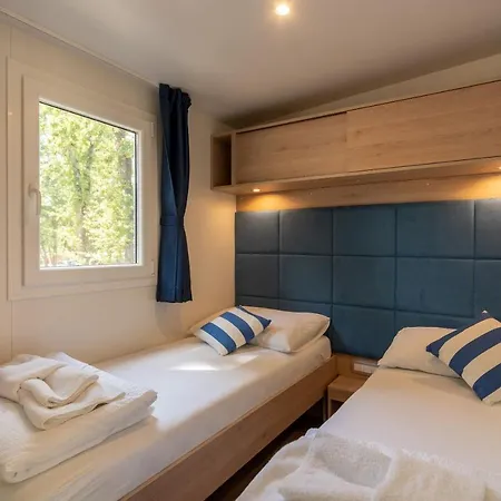 Eurocamp Mobile Homes At Park Feriepark *