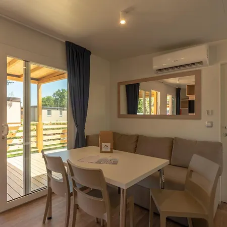 Eurocamp Mobile Homes At Park Feriepark *