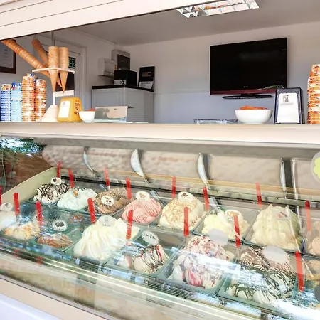 Eurocamp Mobile Homes At Park Umag