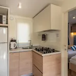 홀리데이파크 Eurocamp Mobile Homes At Park