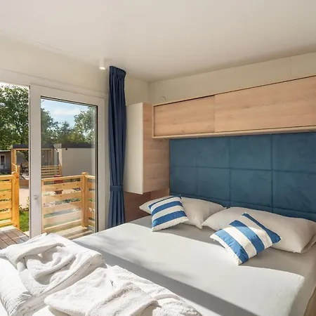 Eurocamp Mobile Homes At Park * Umag